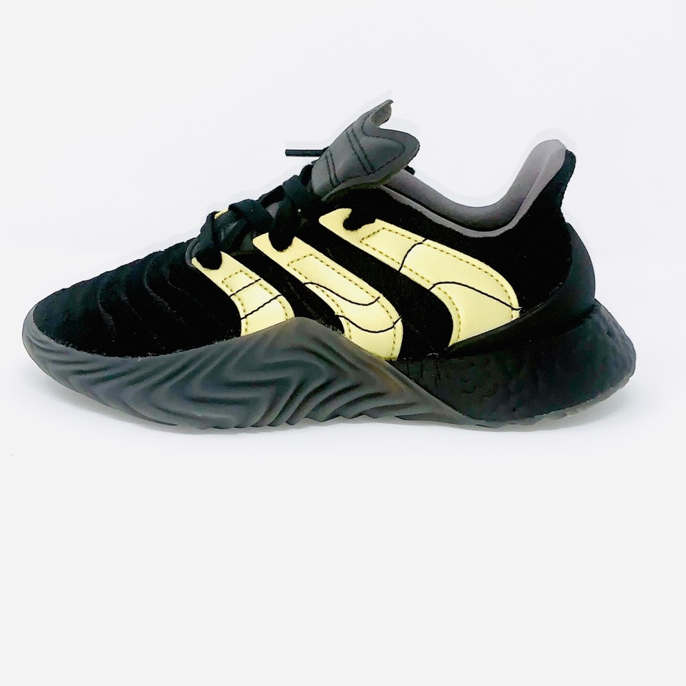 ADIDAS SOBAKOV BOOST BLACK/GOLD/CARBON Size Y 4.5